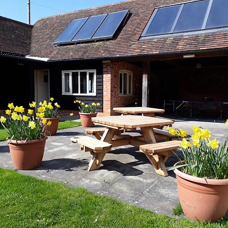 Palace Farm Courtyard And Granary Rooms Doddington  エクステリア 写真