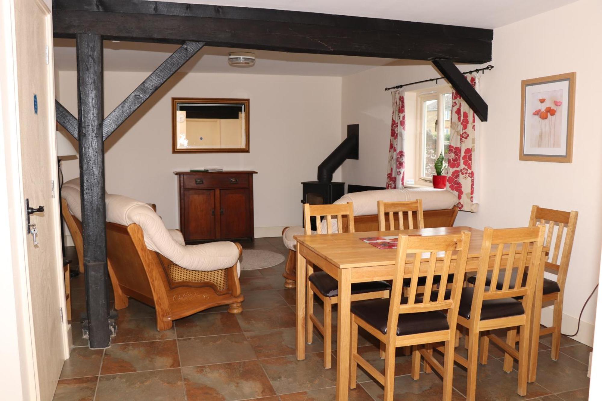 Palace Farm Courtyard And Granary Rooms Doddington  エクステリア 写真